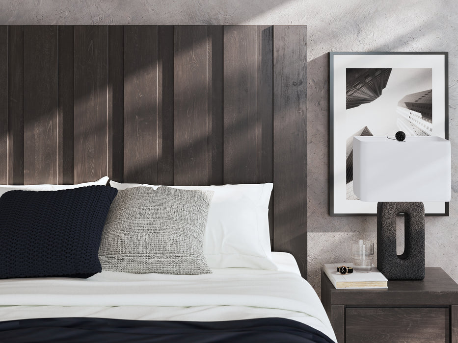 Fraluna King Panel Storage Bed with Mirrored Dresser and Nightstand