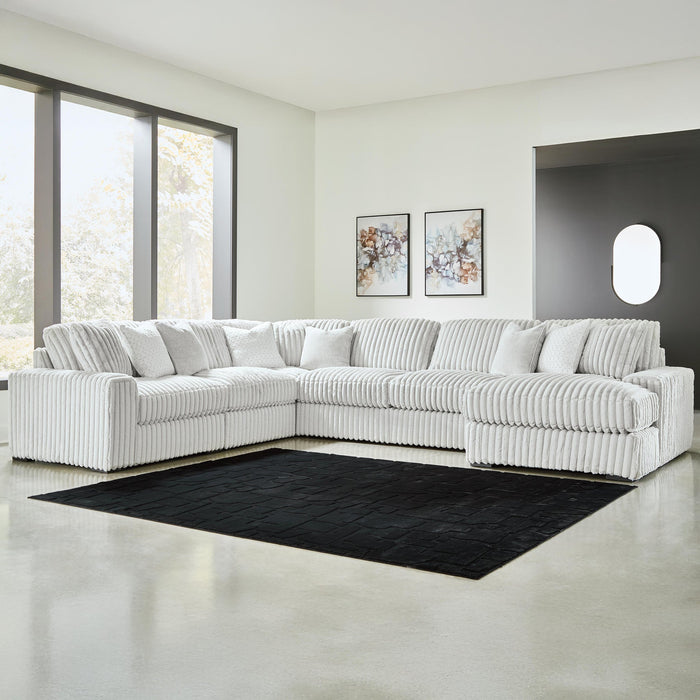 Stupendous 6-Piece Sectional with Chaise