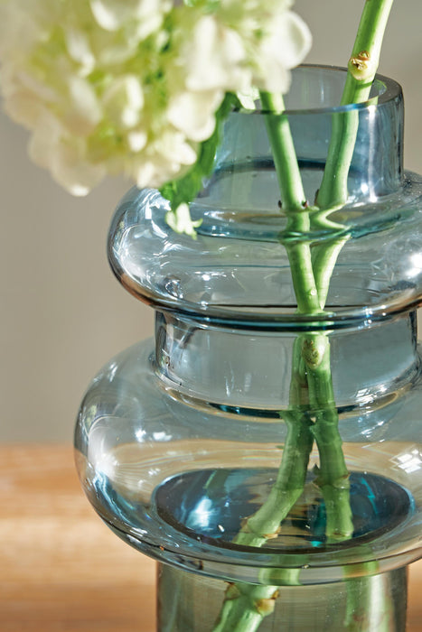Vallmen Vase