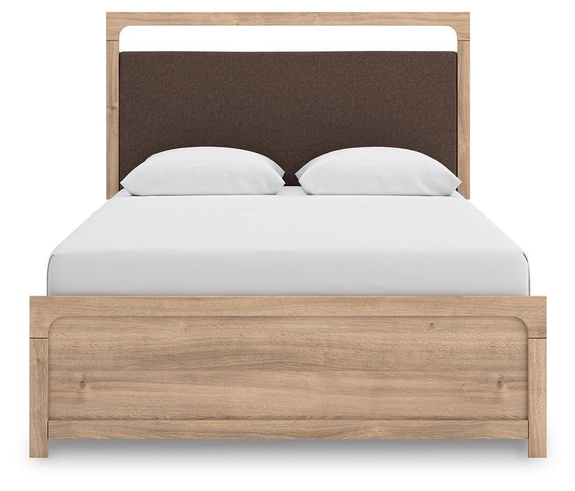 Kinlanni Queen Upholstered Platform Bed